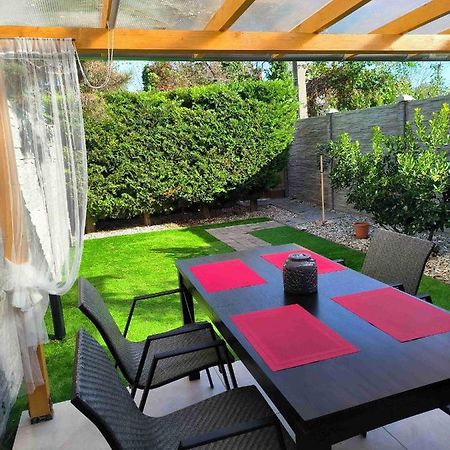 Apartamento Baky House Balatonlelle Exterior foto