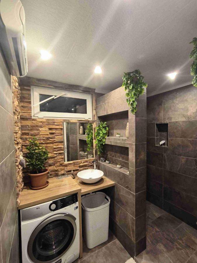 Apartamento Baky House Balatonlelle Exterior foto