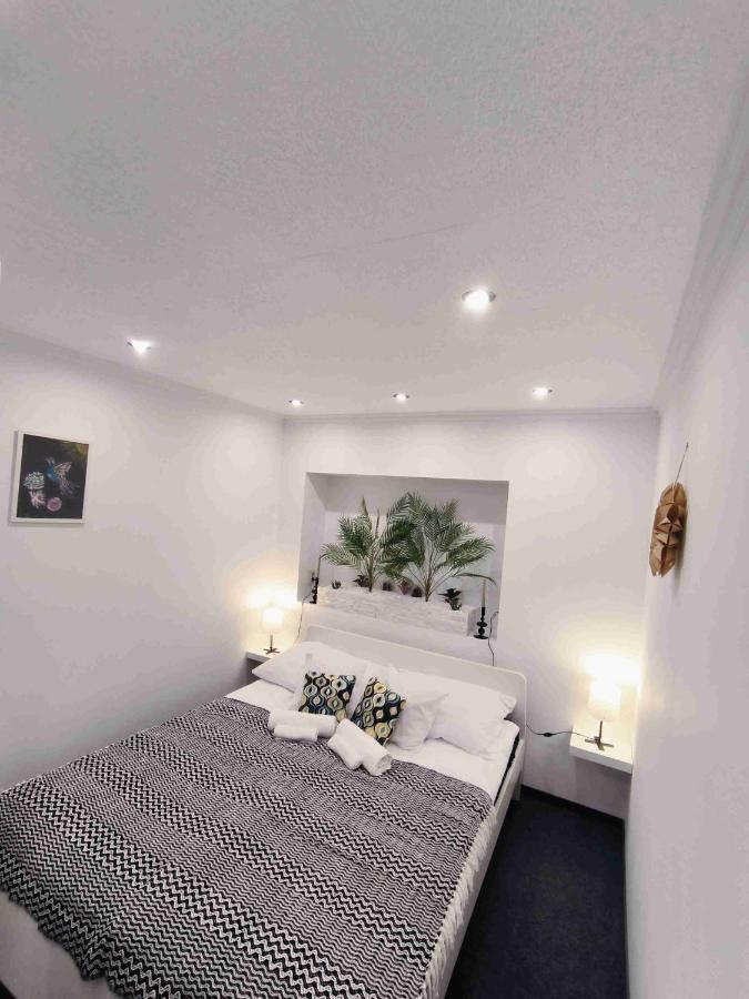 Apartamento Baky House Balatonlelle Exterior foto