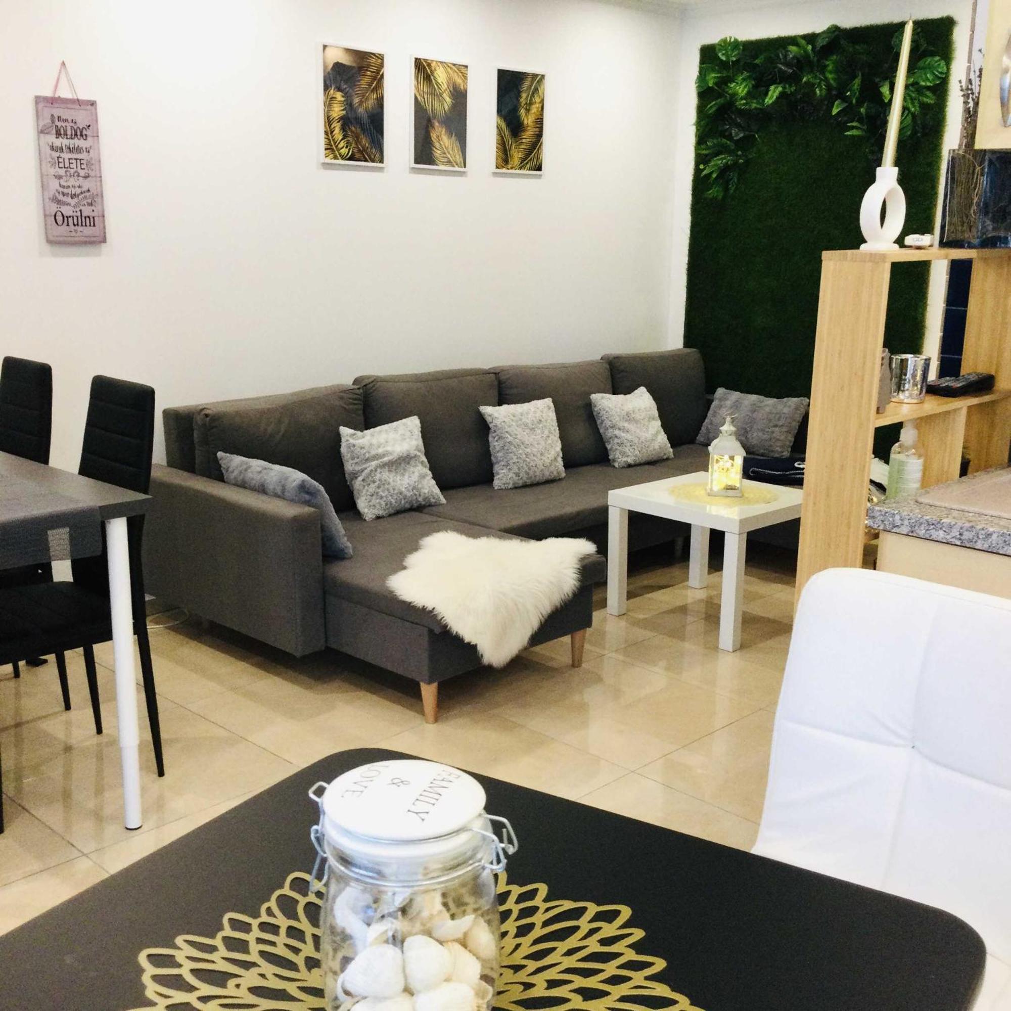 Apartamento Baky House Balatonlelle Exterior foto